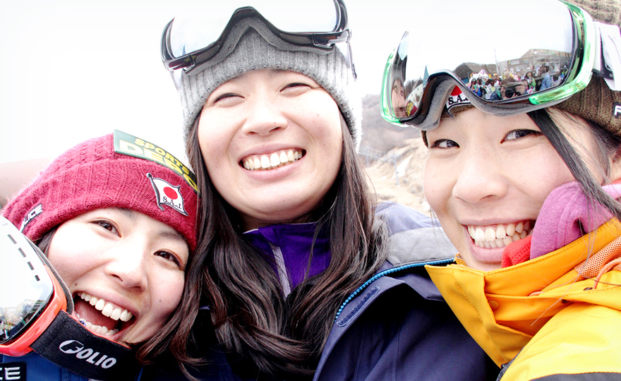 The Ito sisters at GRANSNOW OKUIBUKI
